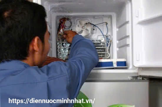 Thay ga tủ lạnh hết bao nhiêu tiền