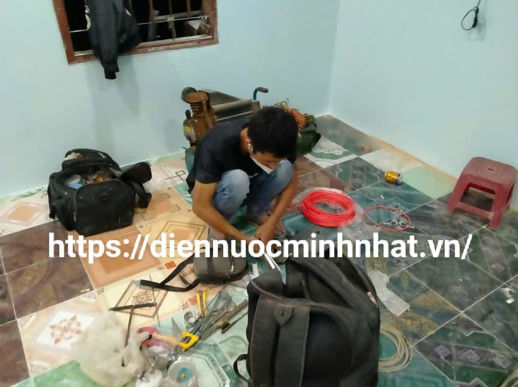 thợ sửa điện nước quận Long Biên